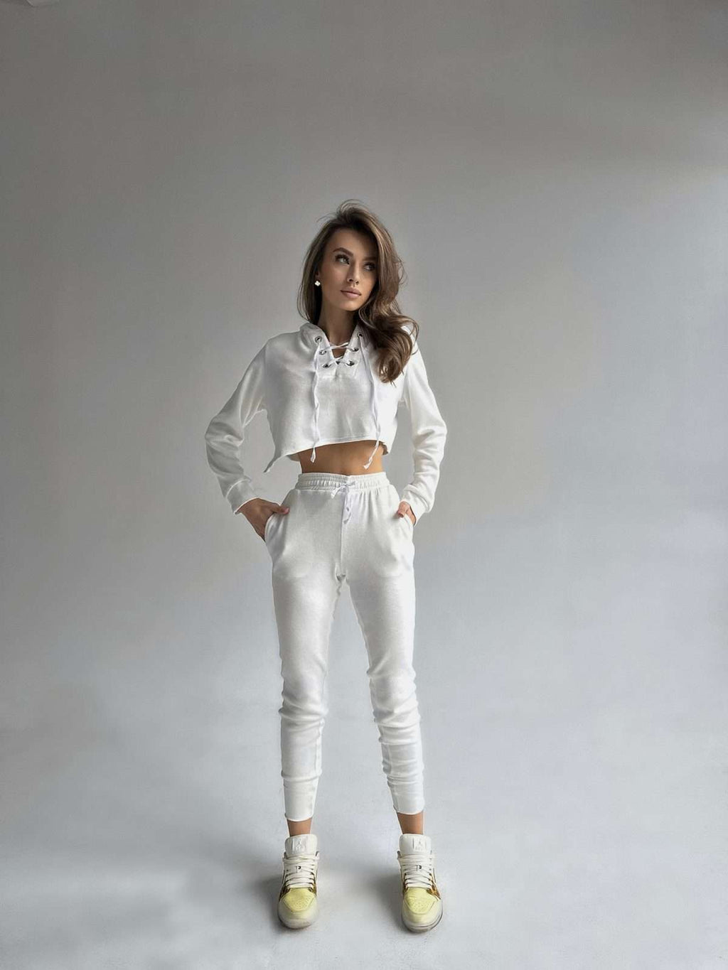 cropped hoodie set women in black